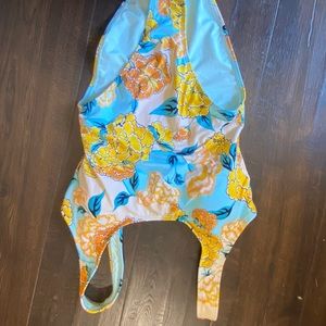 Floral high cut one piece swimming suit